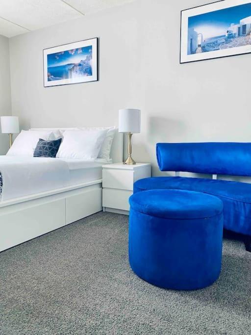 Honoray-Kes Apartment Монровил Екстериор снимка